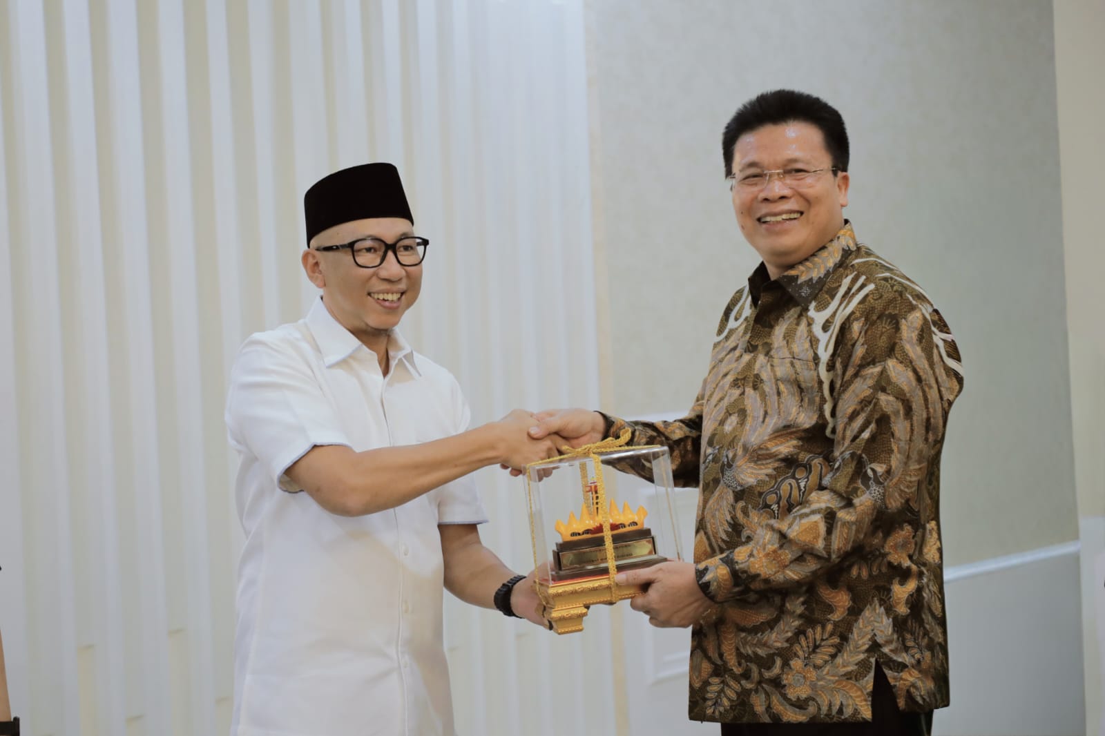 Silaturahmi dengan HKBP, Gubernur Mirza Dorong Harmoni dan Penguatan SDM