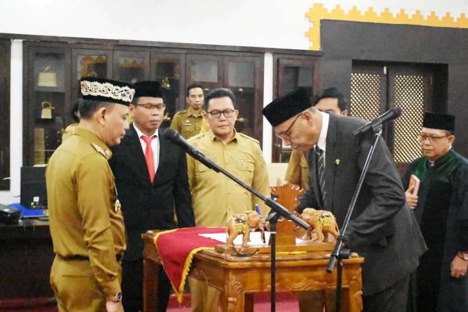 Wali Kota Metro Lantik Dr. Kusbani sebagai Pj Sekretaris Daerah Kota Metro