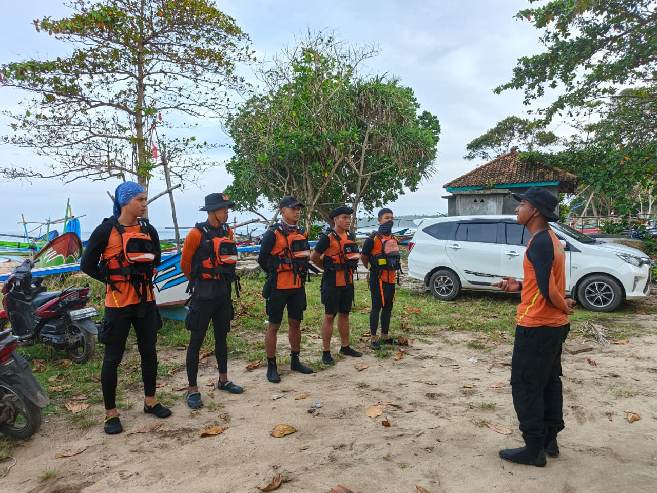 Tim SAR Gabungan Cari Nelayan Hilang di Perairan Pesisir Barat