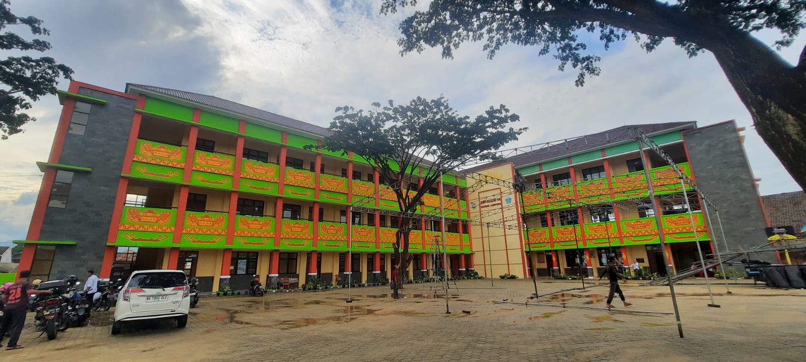 SMA Siger Tetap Beroperasi Meski Izin Ditolak, DPRD Bandar Lampung Soroti Nasib Ratusan Siswa