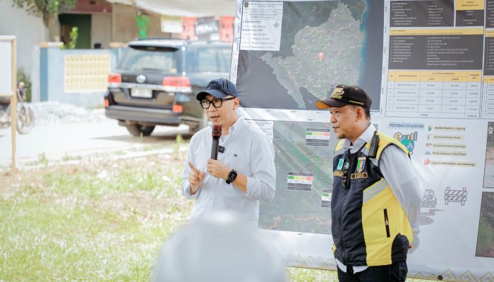 Gubernur Tinjau Perbaikan Jalan Kalirejo–Bangunrejo, Warga Lega Setelah 5 Tahun Rusak