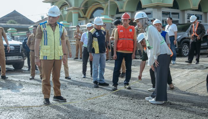 Wagub Lampung Mulai Perbaikan Jalan Pattimura Metro