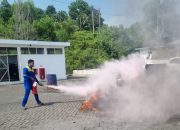 Pengelola Tol Bakter Latih Karyawan Hadapi Kebakaran dan Situasi Darurat