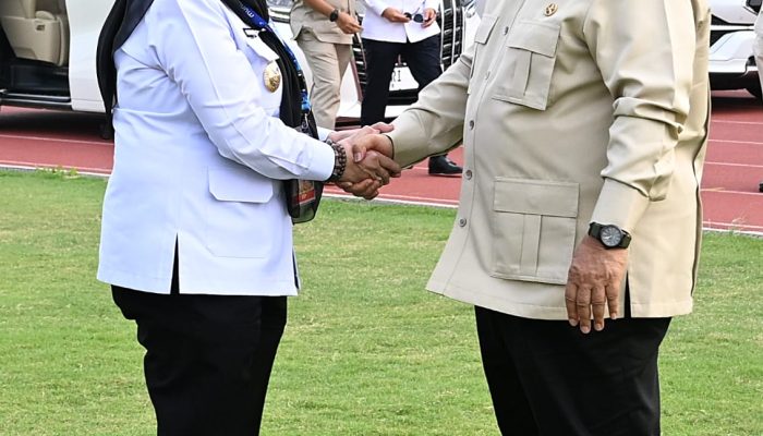 Eva Dwiana Sambut Langsung Kedatangan Presiden Prabowo di Lampung