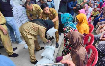 Pemkot Bandar Lampung Salurkan Beras untuk Warga Terdampak Kemarau
