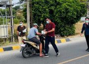 ILS Pesisir Barat Bagikan Masker Hadapi Abu Vulkanik