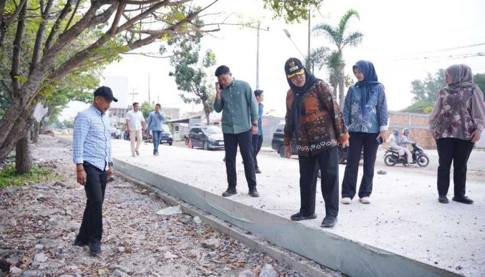 Pemkot Bandar Lampung Perbaiki Jalan dan Trotoar di Sejumlah Kecamatan