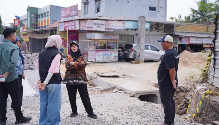 Pemkot Bandar Lampung Tingkatkan 8 Ruas Jalan Beton